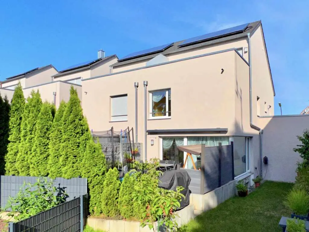 Puristisch und modern gestaltete Doppelhaushälfte in Esslingen Hegensberg - verkauft