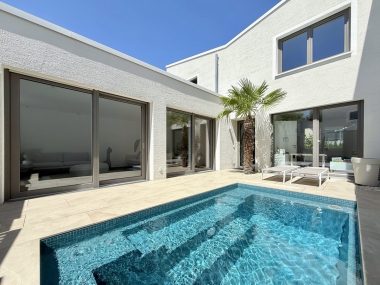 Atriumhaus mit Pool