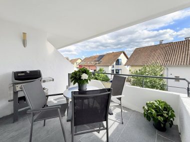 Sonniger Balkon am Wohnbereich