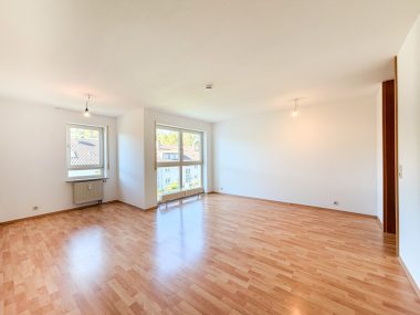 Grosszuegiger Wohn und Essbereich